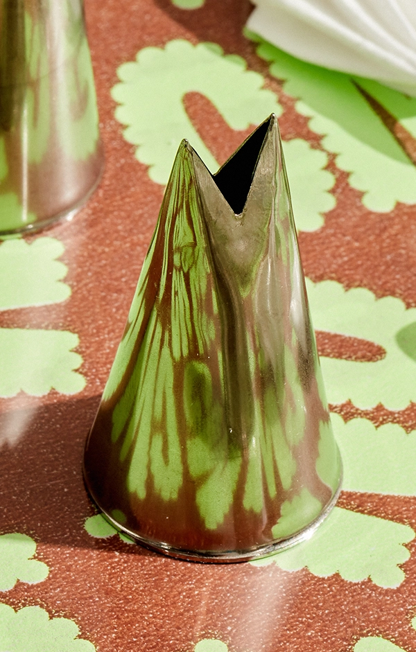 353 Medium Leaf